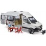 Bruder 02672 Camper Mercedes Benz Sprinter con Guidatore e Set da Campeggio 3 Anni+