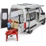 Bruder 02672 Camper Mercedes Benz Sprinter con Guidatore e Set da Campeggio 3 Anni+