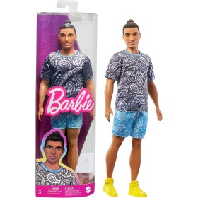 Ken Fashionistas Barbie n.204 con T-Shirt e Pantaloncini HPF80 Mattel 3 Anni+